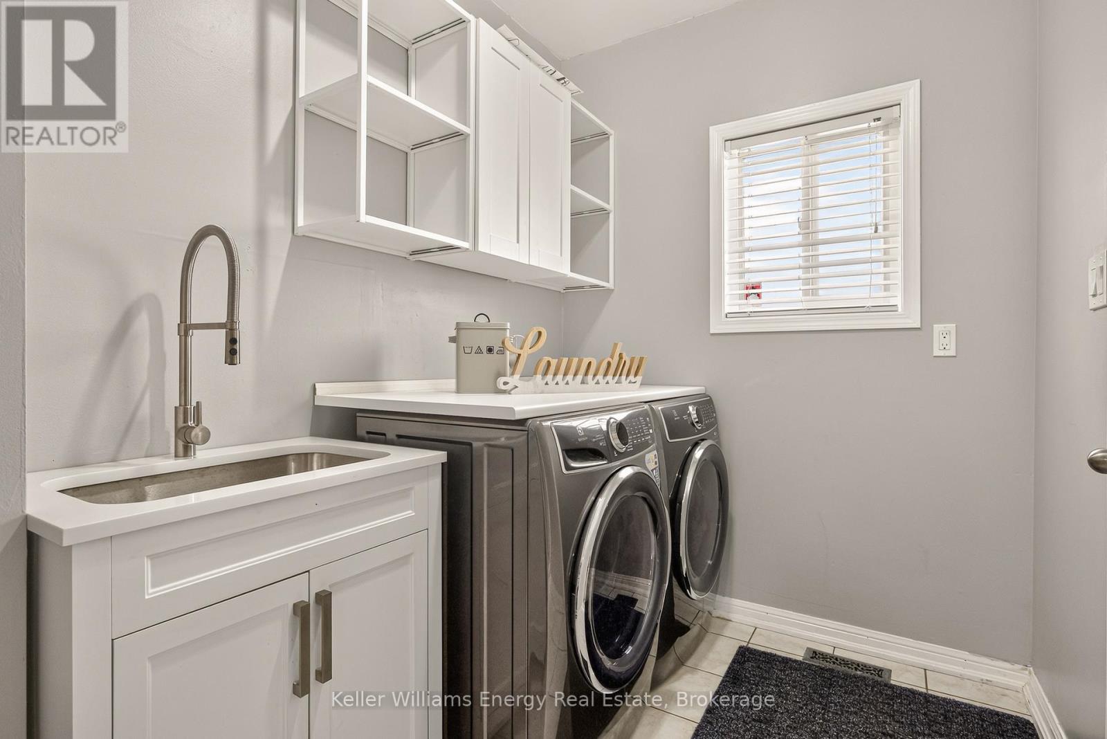 4 Holman Court, Whitby, Ontario  L1P 1W9 - Photo 12 - E13681996
