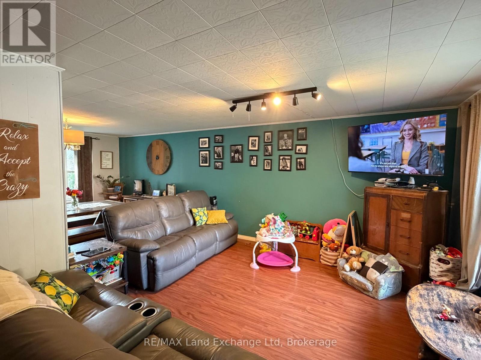 204 Minnie Street, North Huron (Wingham), Ontario  N0G 2W0 - Photo 4 - X13682102