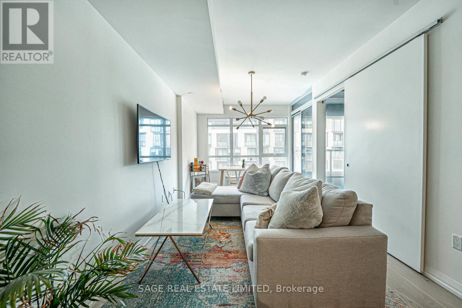 406 - 835 St Clair Avenue W, Toronto, Ontario  M6C 0A8 - Photo 11 - C13681834