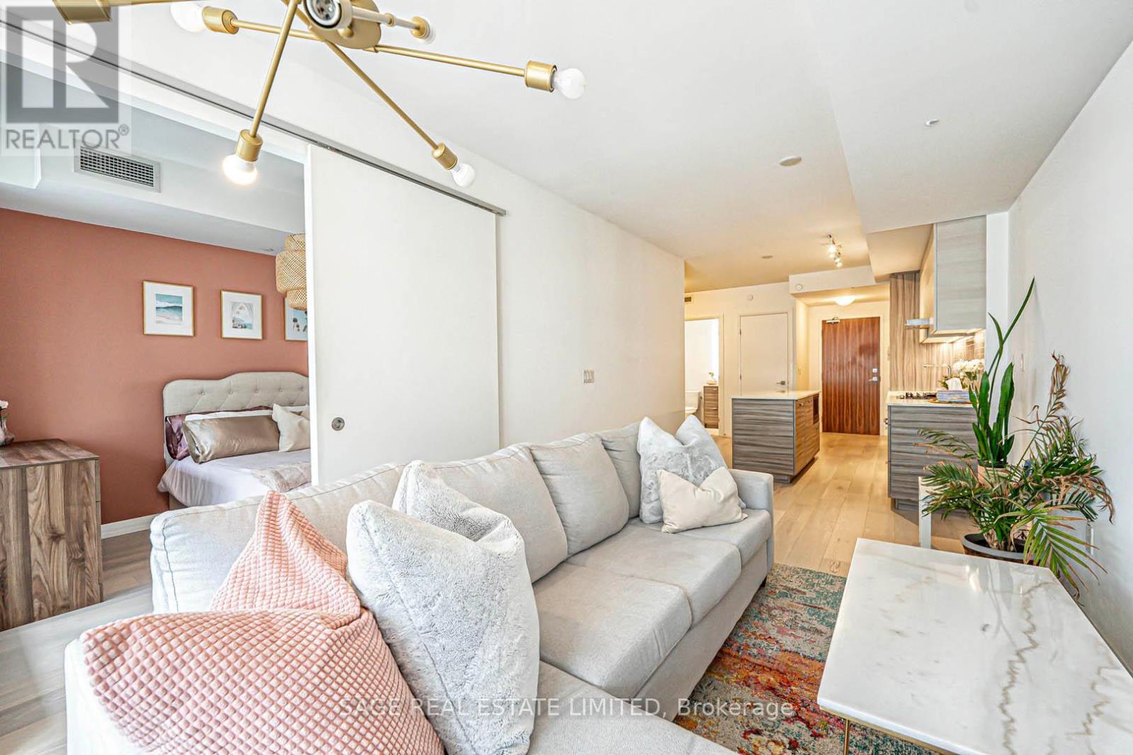 406 - 835 St Clair Avenue W, Toronto, Ontario  M6C 0A8 - Photo 14 - C13681834