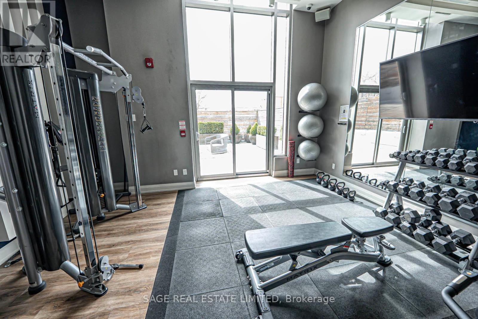 406 - 835 St Clair Avenue W, Toronto, Ontario  M6C 0A8 - Photo 19 - C13681834