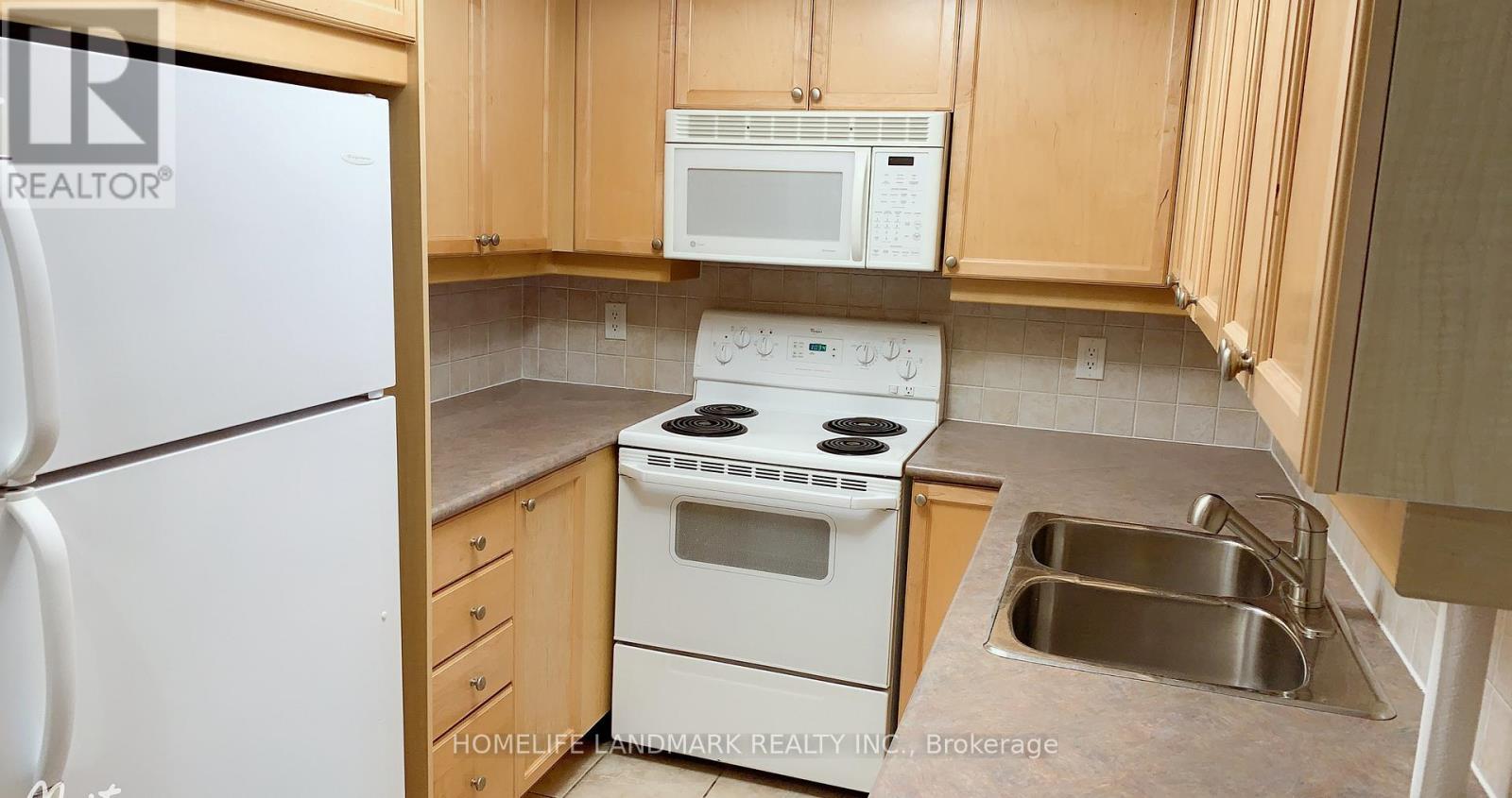 822 - 15 Northtown Way, Toronto, Ontario  M2N 7A2 - Photo 2 - C13681890
