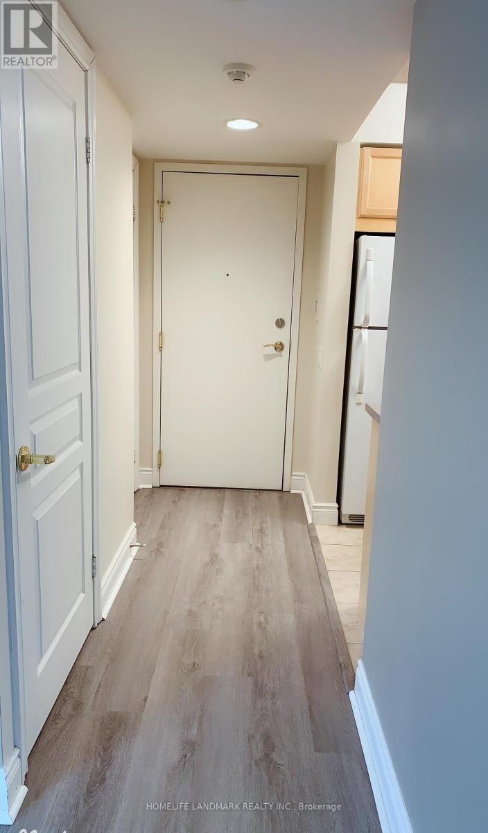 822 - 15 Northtown Way, Toronto, Ontario  M2N 7A2 - Photo 3 - C13681890