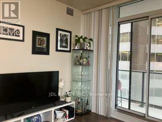 2703 - 426 University Avenue, Toronto, Ontario  M5G 1S9 - Photo 2 - C13681954