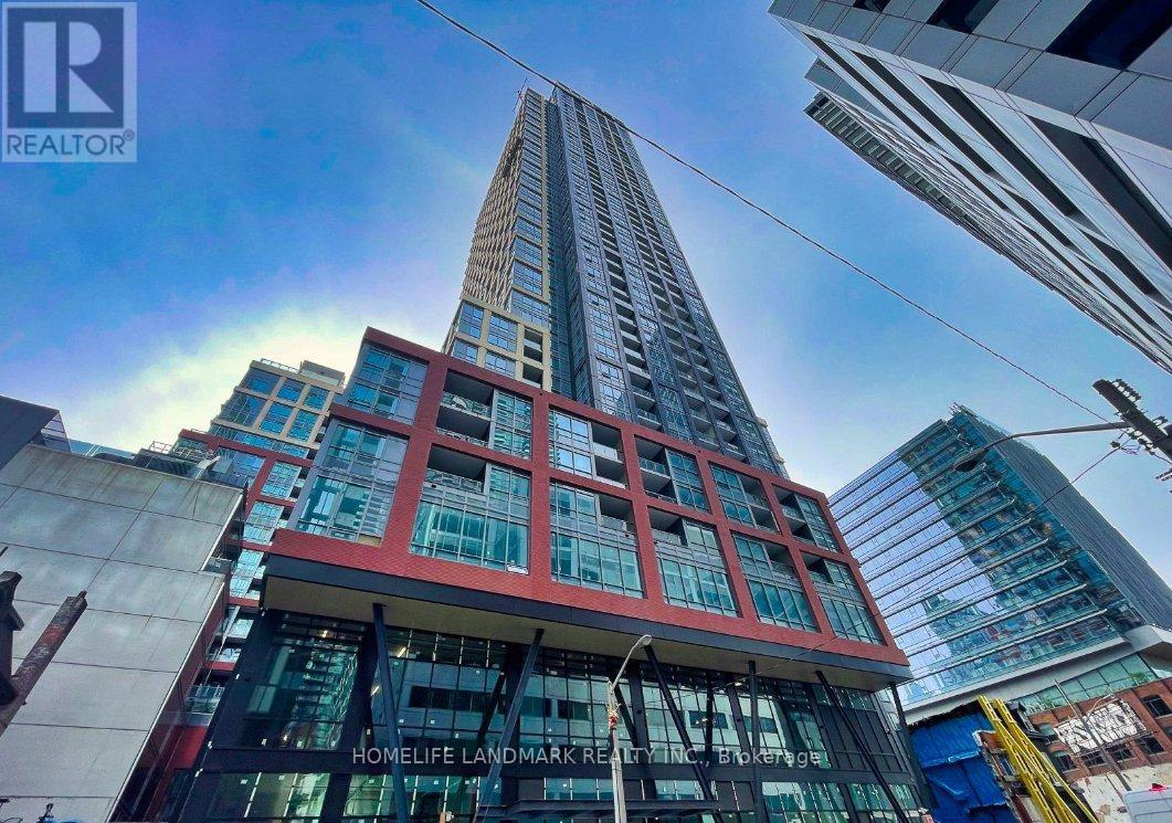 1318 - 108 PETER STREET, Toronto, Ontario