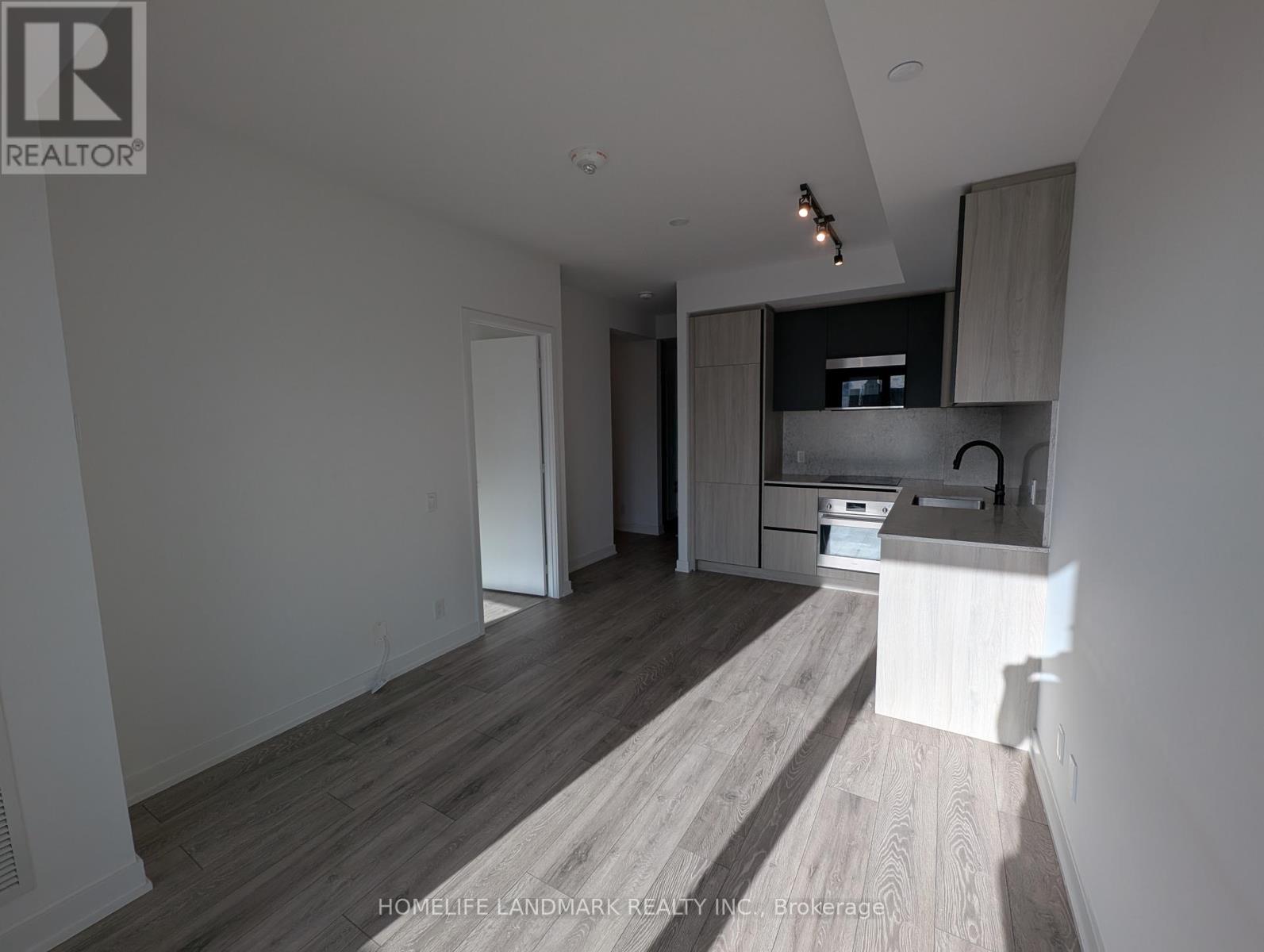 1318 - 108 Peter Street, Toronto, Ontario  M5V 0W2 - Photo 3 - C13681972