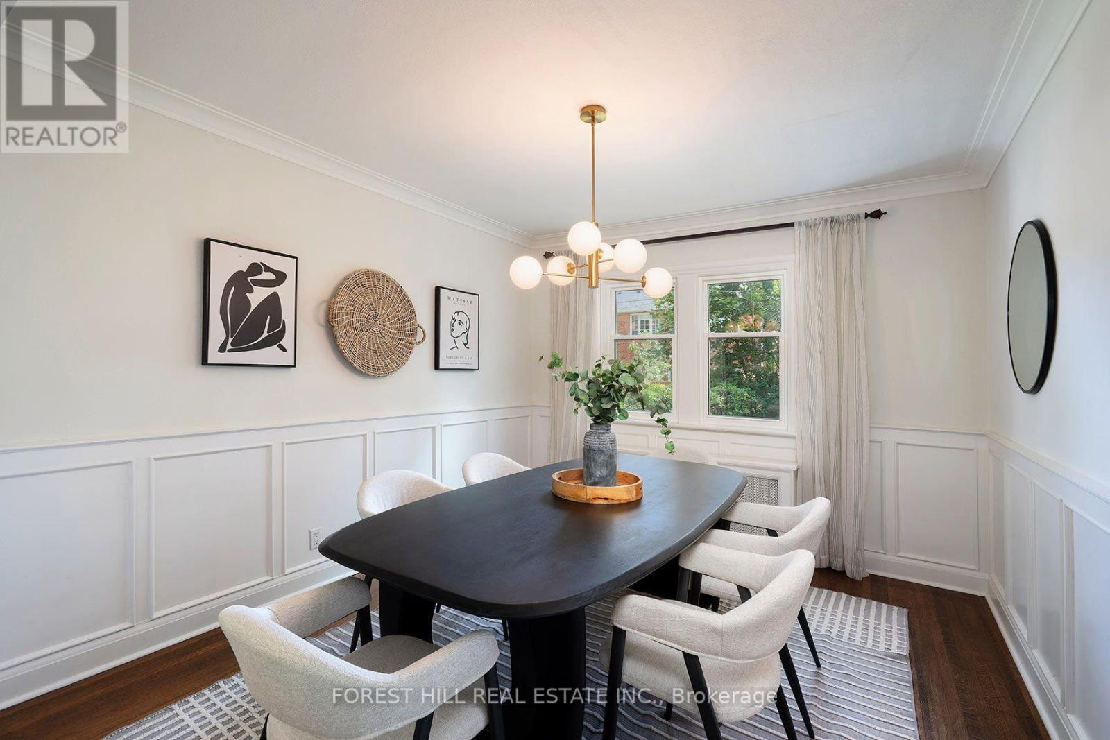 17 FAIRLEIGH CRESCENT Toronto (Forest Hill North), ON M6C 3R7