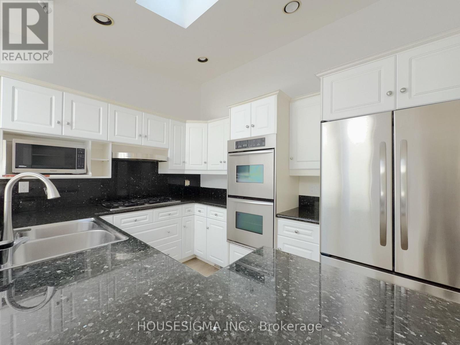 Main - 116 Cranbrooke Avenue, Toronto, Ontario  M5M 1M7 - Photo 14 - C13682062