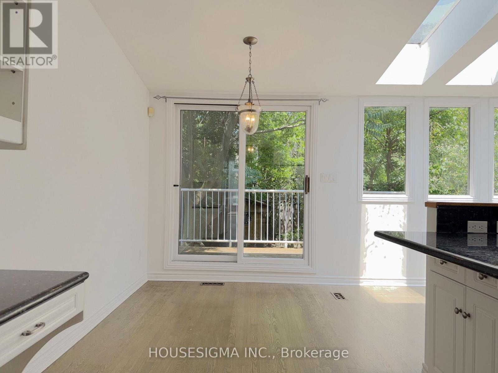 Main - 116 Cranbrooke Avenue, Toronto, Ontario  M5M 1M7 - Photo 18 - C13682062