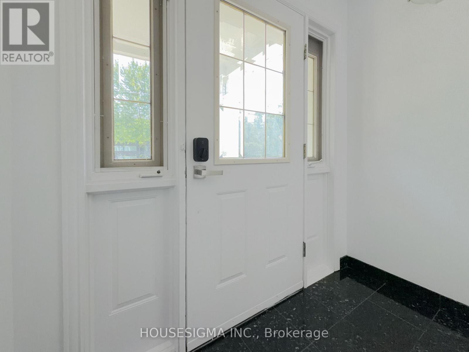 Main - 116 Cranbrooke Avenue, Toronto, Ontario  M5M 1M7 - Photo 2 - C13682062