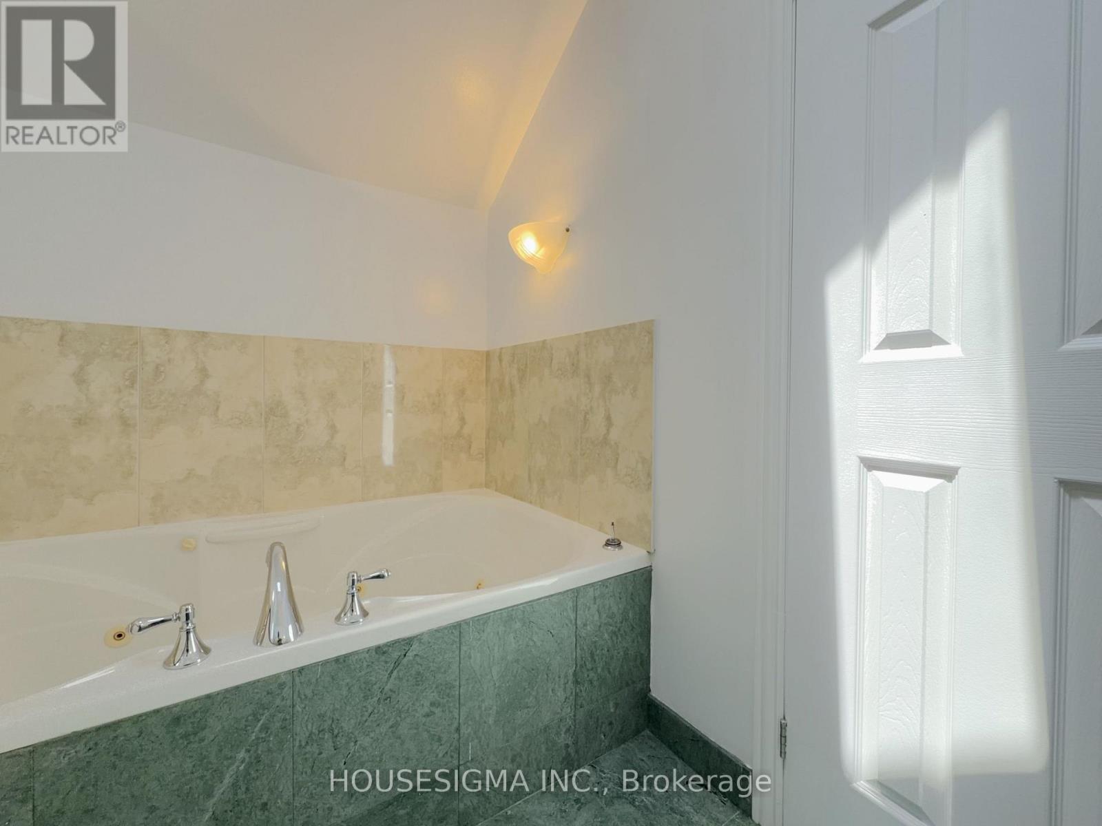 Main - 116 Cranbrooke Avenue, Toronto, Ontario  M5M 1M7 - Photo 36 - C13682062