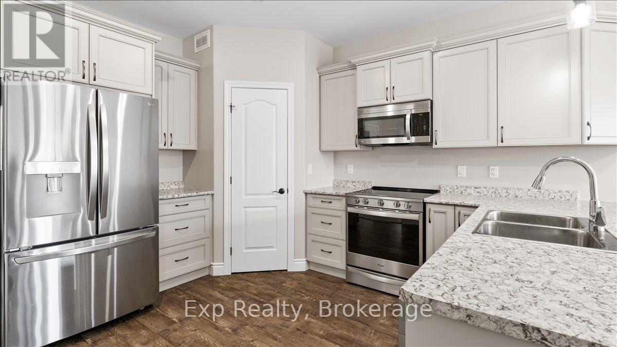 3 Farmington Crescent, Belleville, Ontario  K8N 0J9 - Photo 4 - X13682044