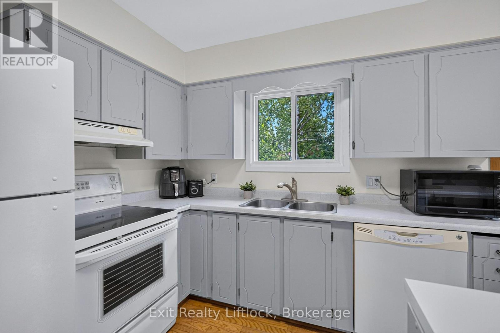 3 Basswood Street, Kawartha Lakes, Ontario  K0L 2W0 - Photo 11 - X13682106