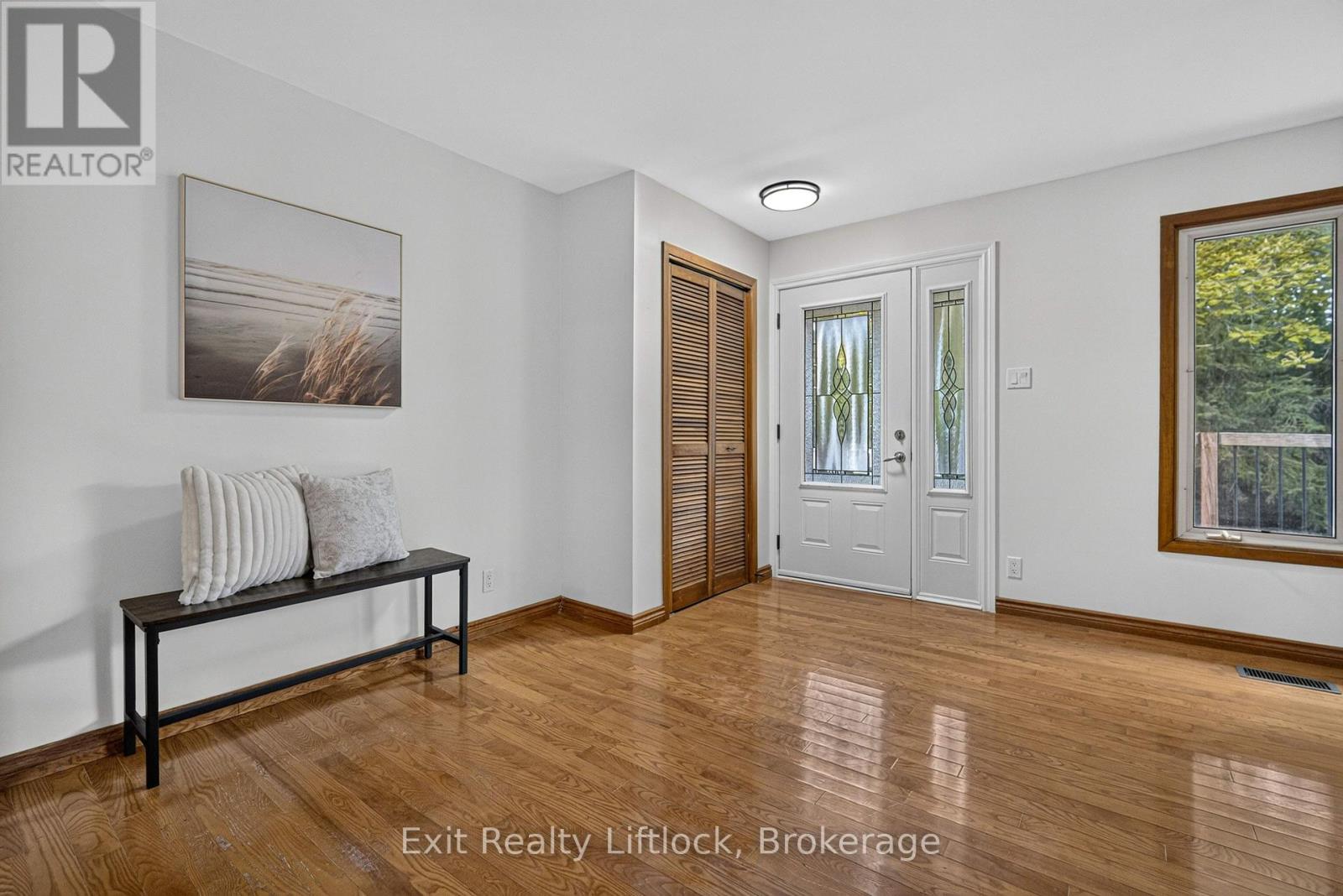 3 Basswood Street, Kawartha Lakes, Ontario  K0L 2W0 - Photo 4 - X13682106