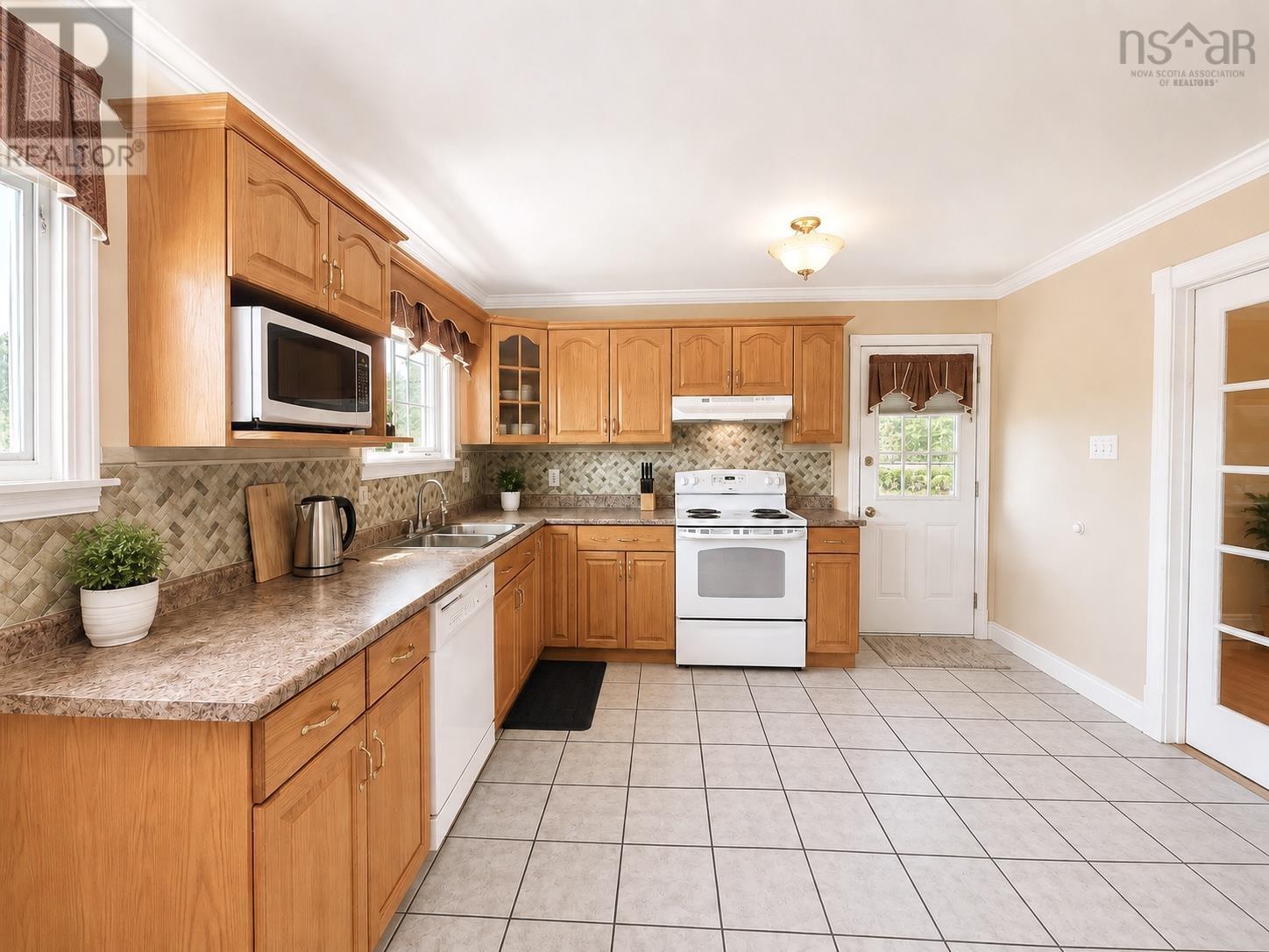 136 Flying Cloud Drive, Forest Hills, Nova Scotia  B2W 4V7 - Photo 3 - 202617552