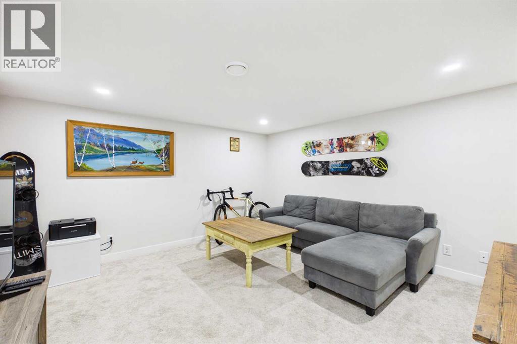 906 Sage Meadows Gardens NW, Calgary, Alberta  T3P 1K3 - Photo 28 - A2324640