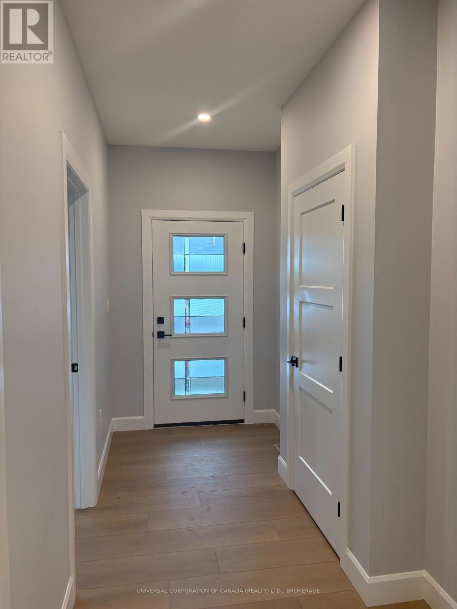 63 Rebecca Drive, Aylmer, Ontario  N5H 0A1 - Photo 6 - X13682052