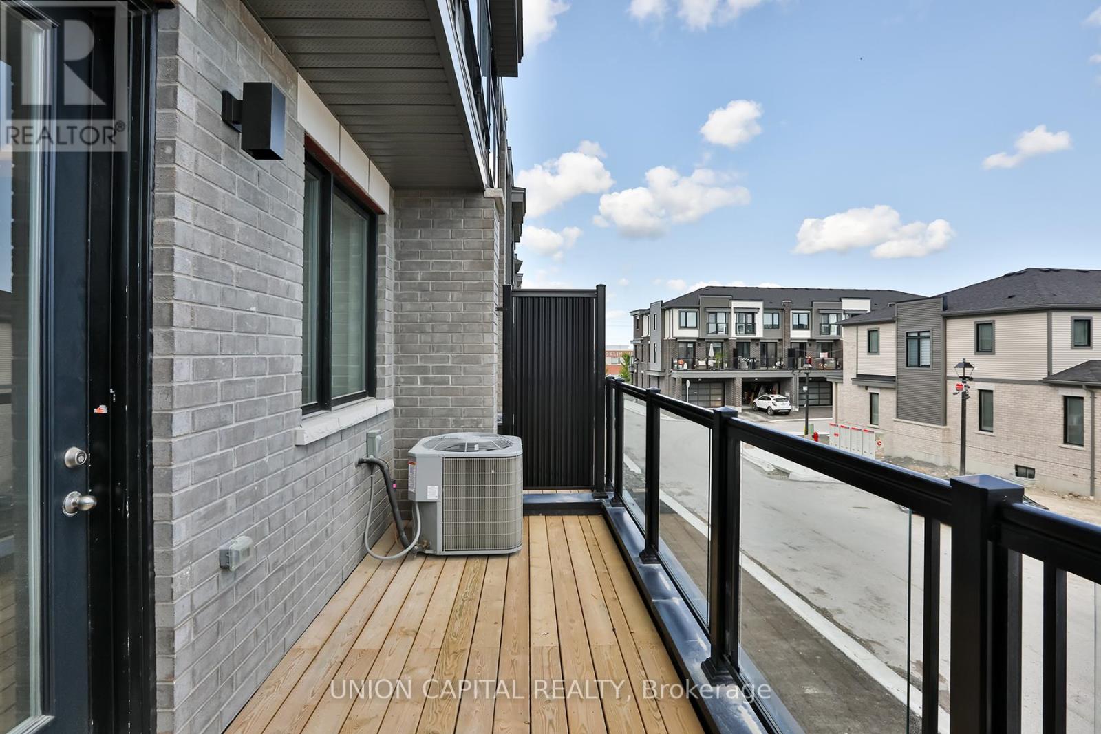 83 Sorbara Way, Whitby, Ontario  L1M 2L1 - Photo 41 - E13681966