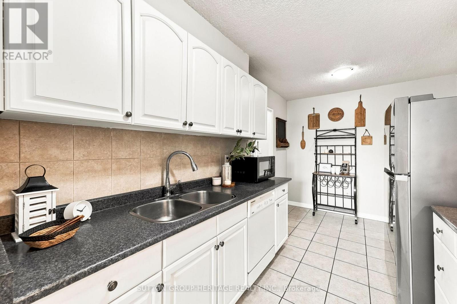 301 - 92 Church Street, Ajax, Ontario  L1S 6B4 - Photo 17 - E13681986
