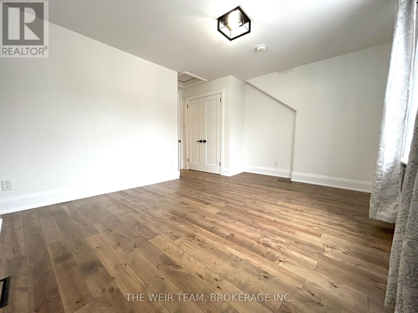 3 Costain Avenue, Toronto, Ontario  M4E 2G7 - Photo 11 - E13682068