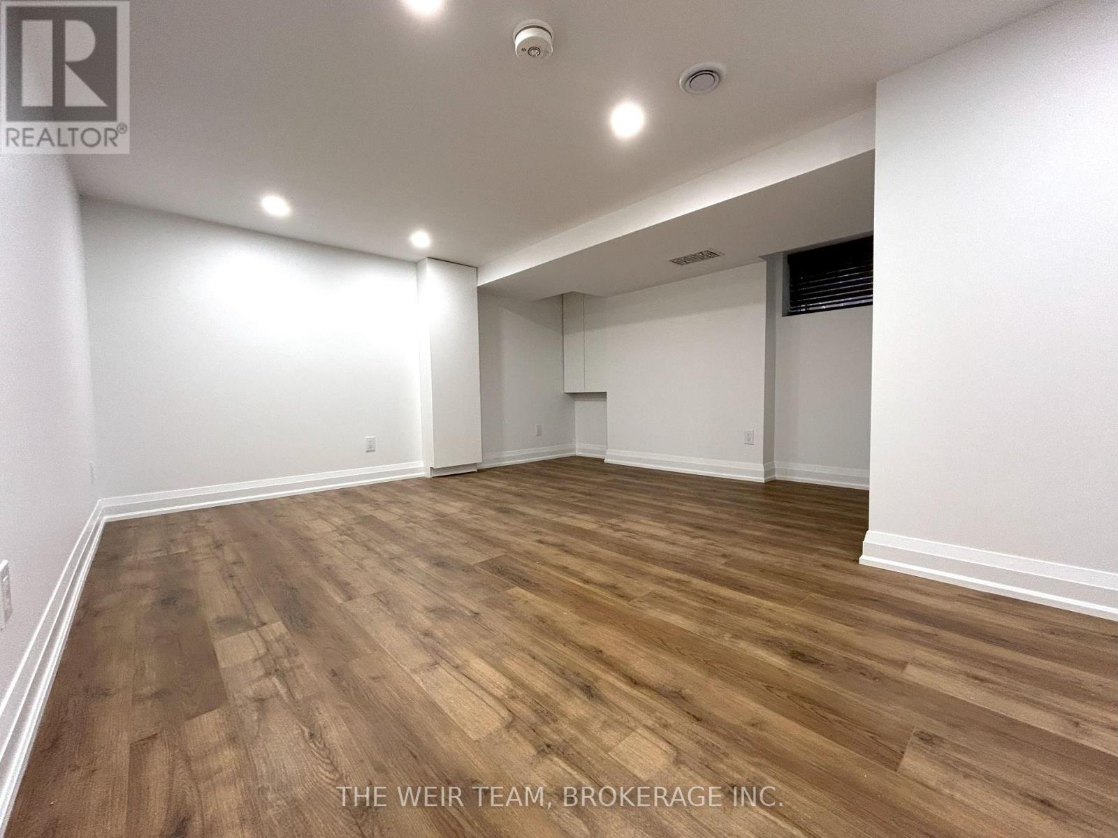 3 Costain Avenue, Toronto, Ontario  M4E 2G7 - Photo 17 - E13682068