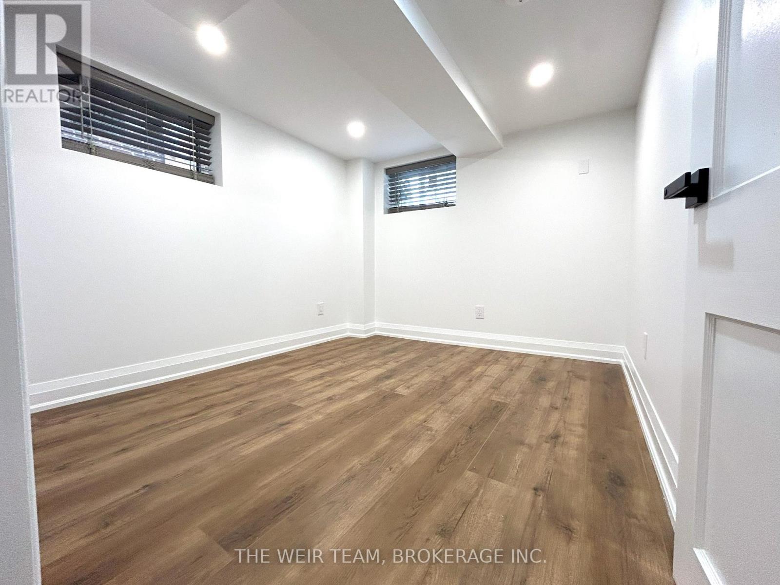 3 Costain Avenue, Toronto, Ontario  M4E 2G7 - Photo 18 - E13682068