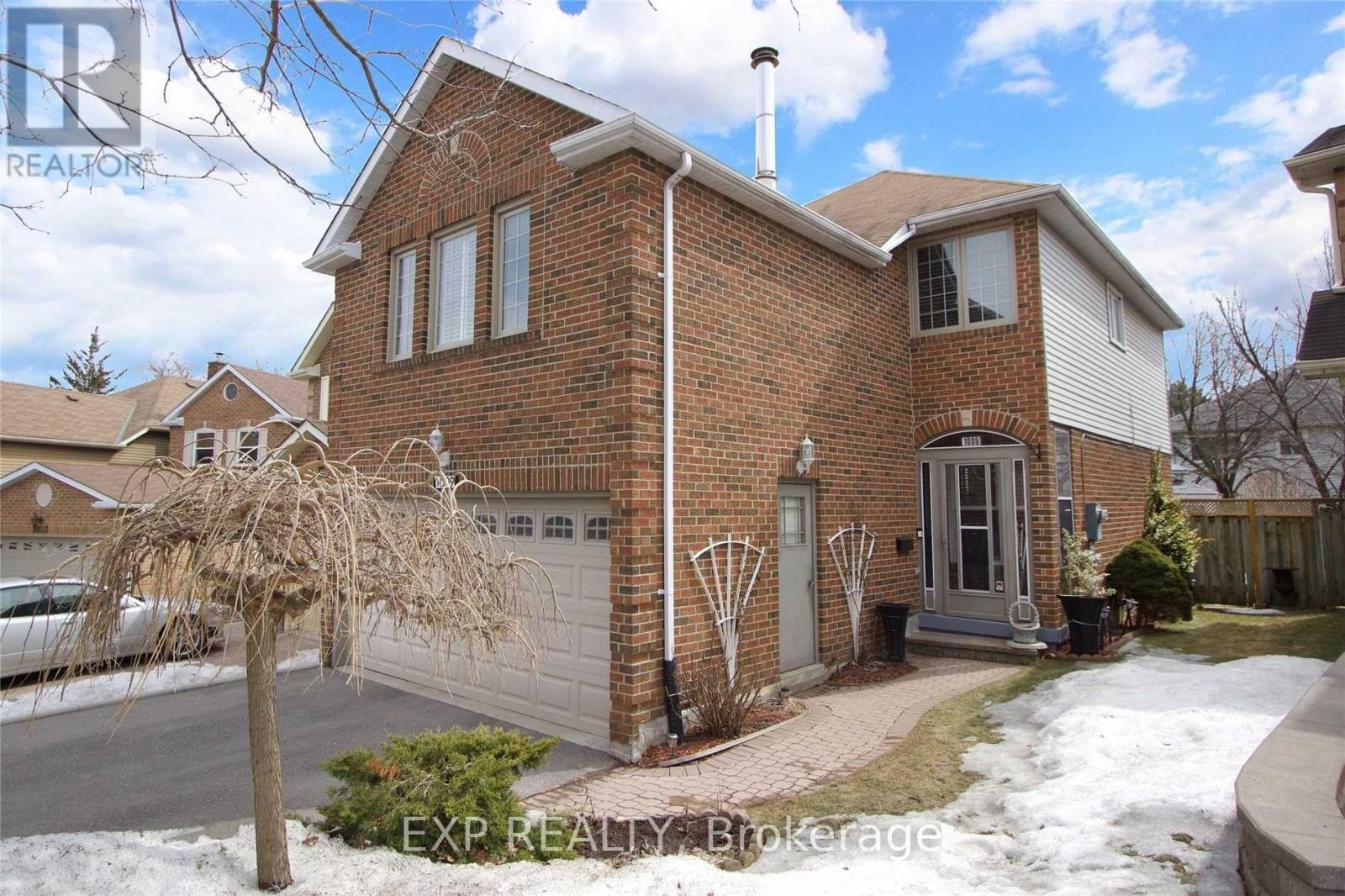 1009 MEADOWRIDGE CRESCENT, Pickering, Ontario