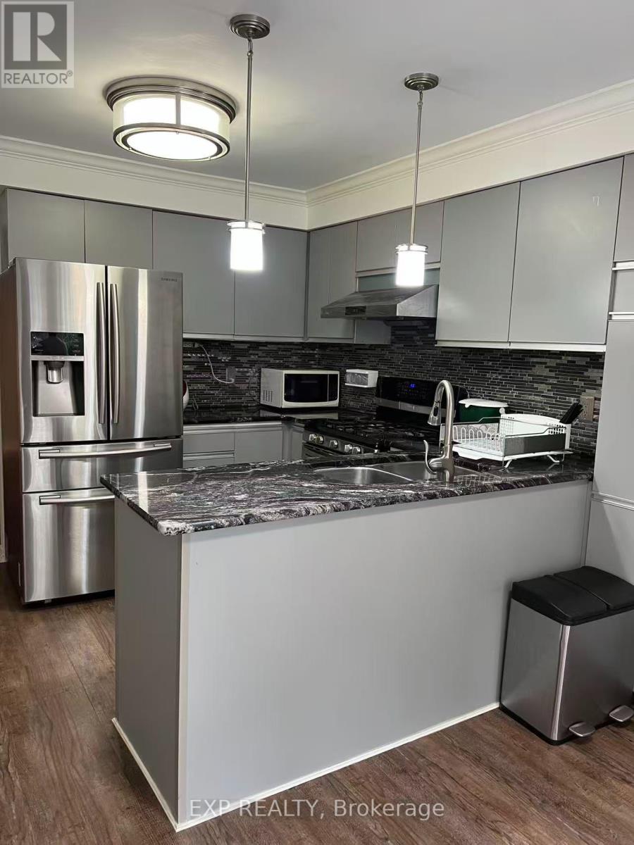 1009 Meadowridge Crescent, Pickering, Ontario  L1V 4Z3 - Photo 4 - E13682084