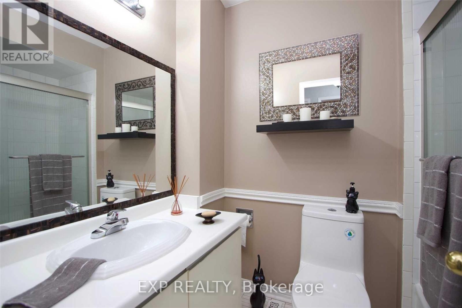 1009 Meadowridge Crescent, Pickering, Ontario  L1V 4Z3 - Photo 9 - E13682084