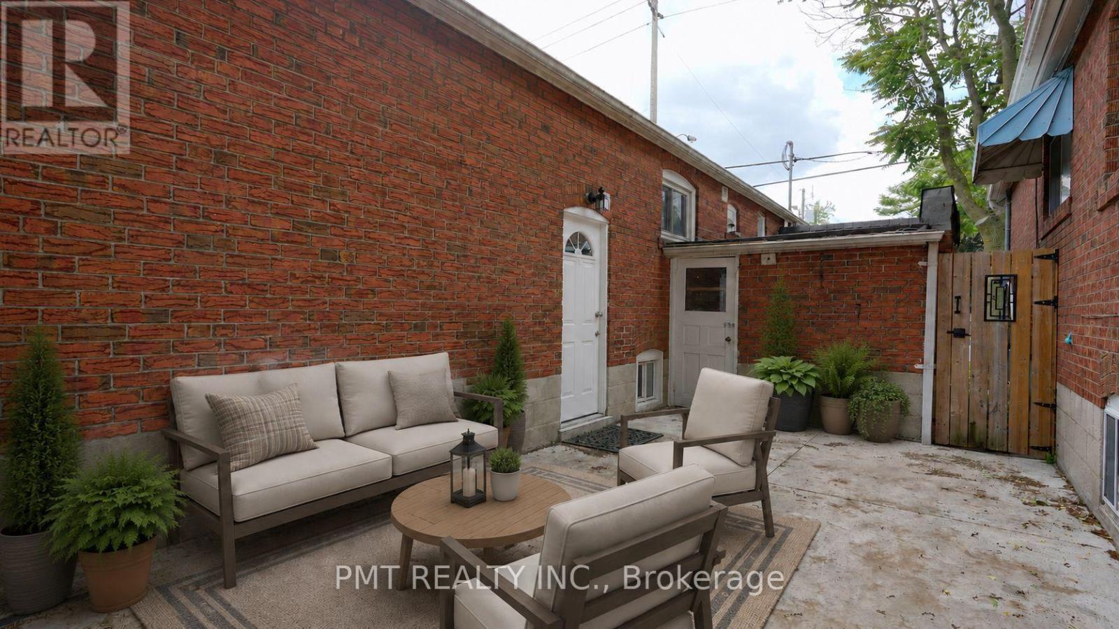 Lower - 881 Coxwell Avenue, Toronto, Ontario  M4C 3G1 - Photo 17 - E13682104