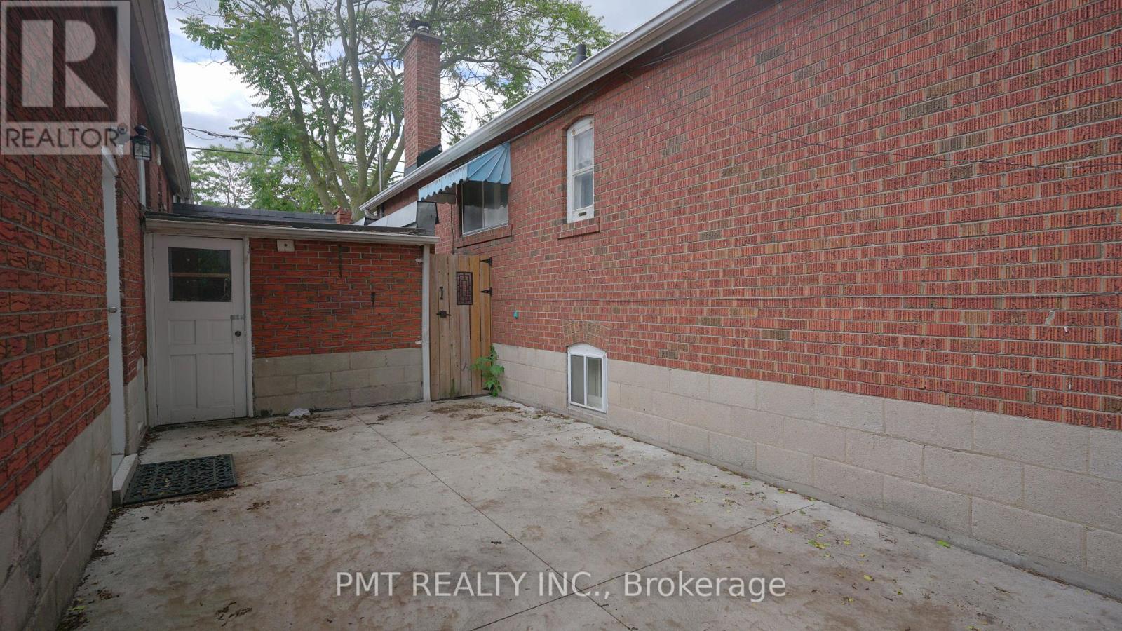 Lower - 881 Coxwell Avenue, Toronto, Ontario  M4C 3G1 - Photo 19 - E13682104