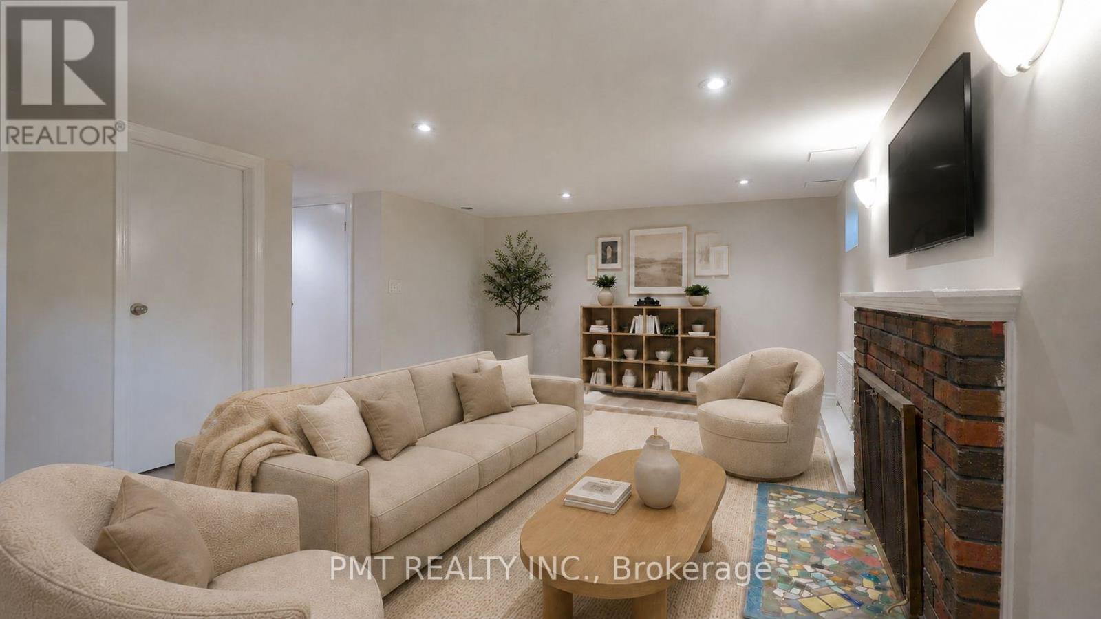 Lower - 881 Coxwell Avenue, Toronto, Ontario  M4C 3G1 - Photo 6 - E13682104