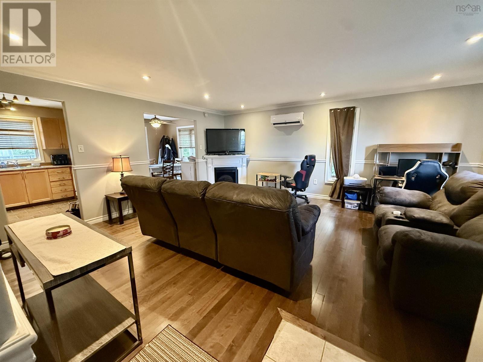 6 Beacon Street, Dartmouth, Nova Scotia  B2Y 1Y2 - Photo 3 - 202618984