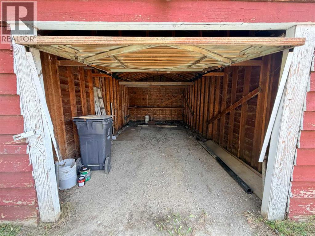 5039 51 Avenue, Caroline, Alberta  T0M 0M0 - Photo 39 - A2335175