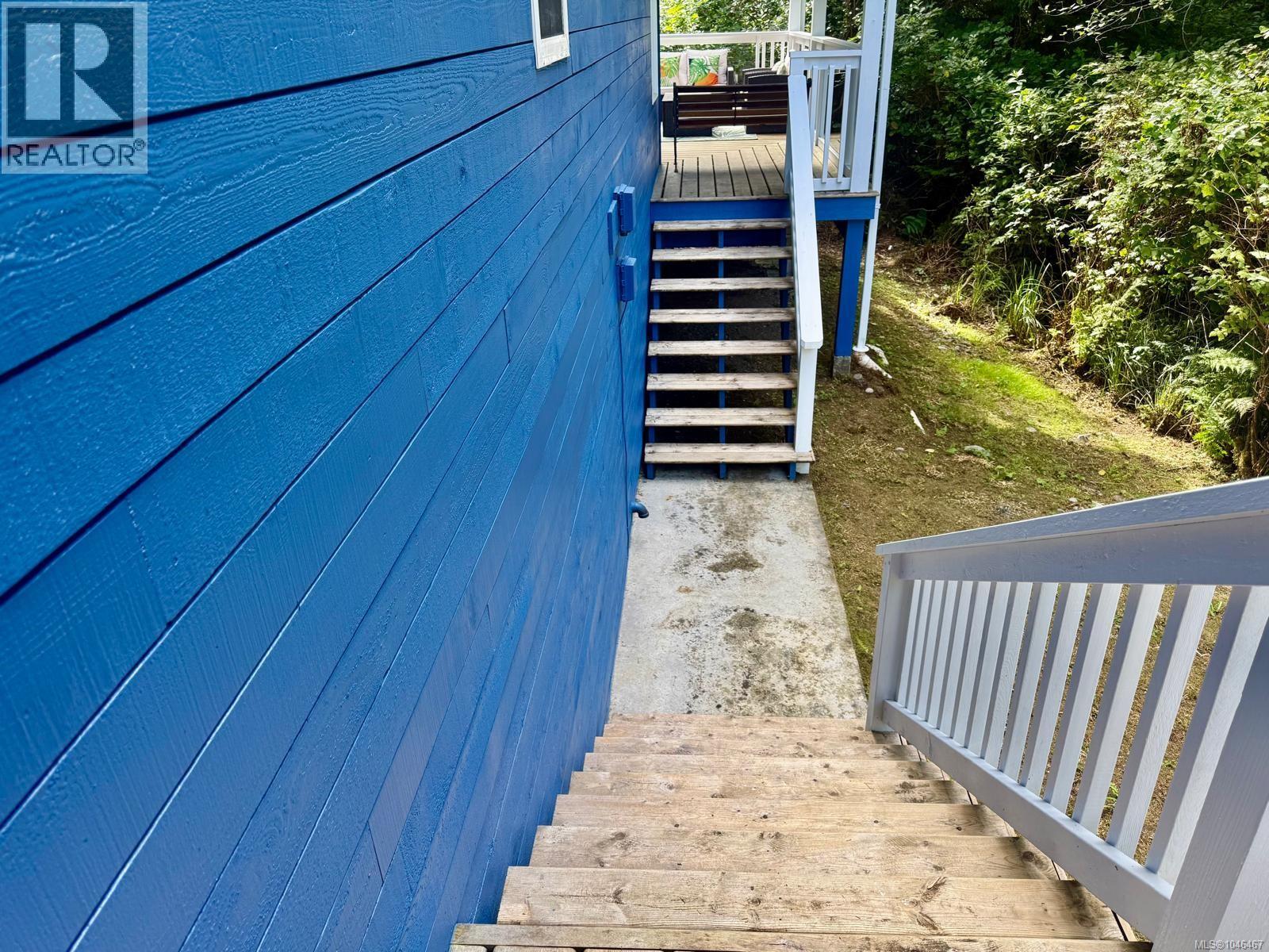 1212 Lynn Rd, Tofino, British Columbia  V0R 2Z0 - Photo 30 - 1046467