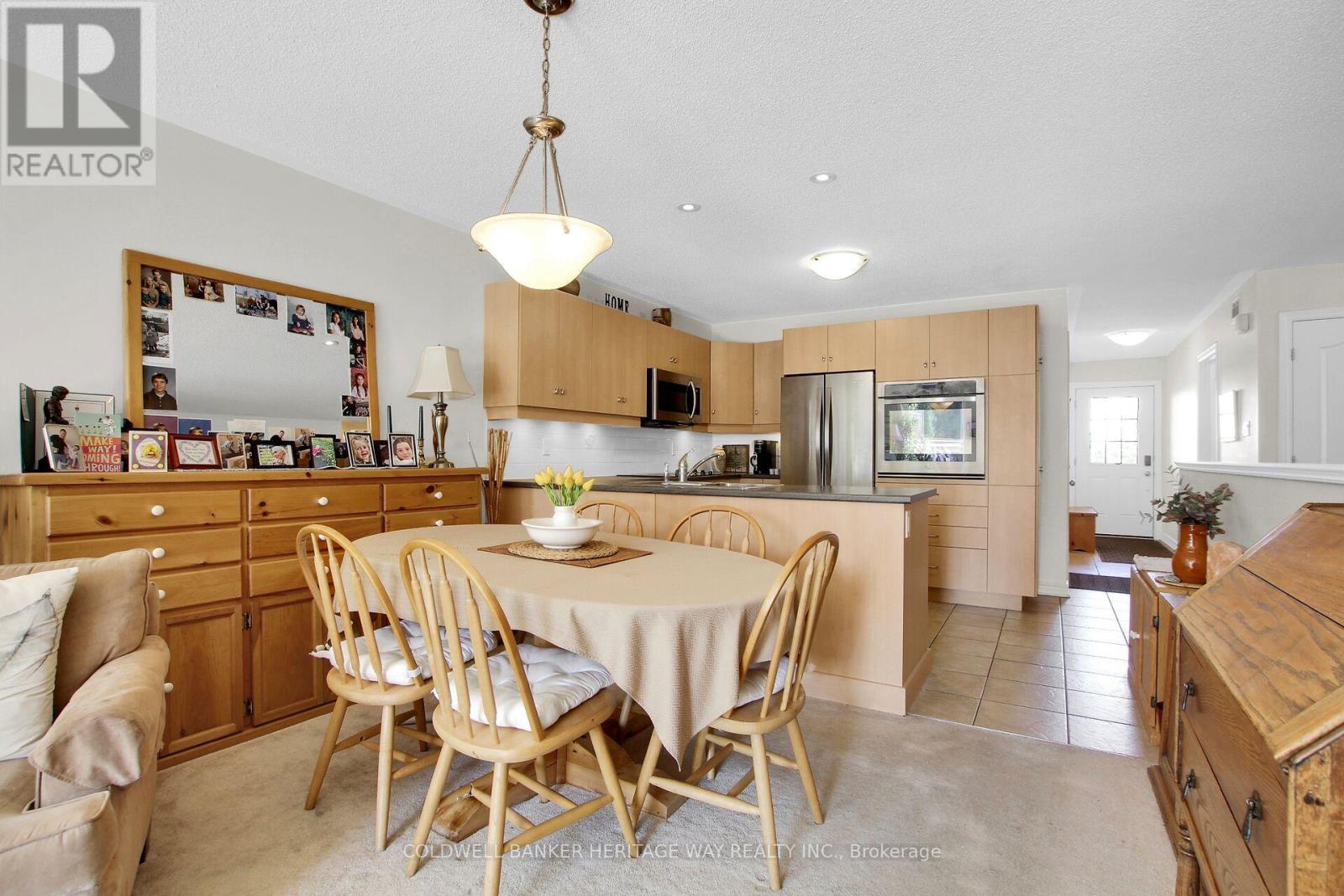 25 Horton Street, Mississippi Mills, Ontario K0A 1A0 - Photo 12 - X13682030