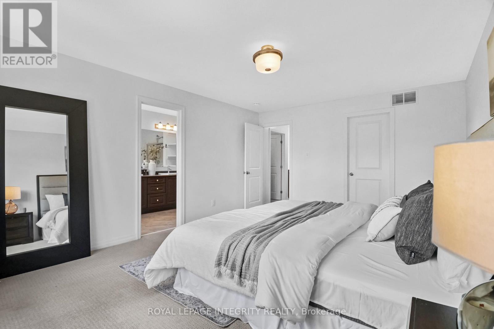216 Gossamer Street, Ottawa, Ontario  K1C 7G4 - Photo 18 - X13682054