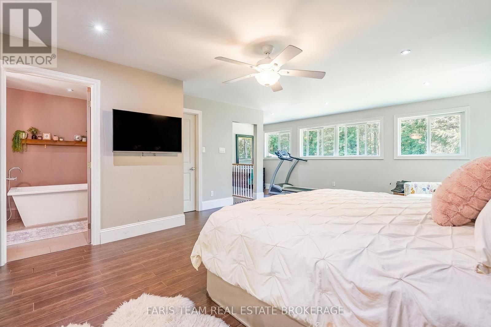 17956 Warden Avenue, East Gwillimbury (Sharon), Ontario  L0G 1V0 - Photo 17 - N13681860
