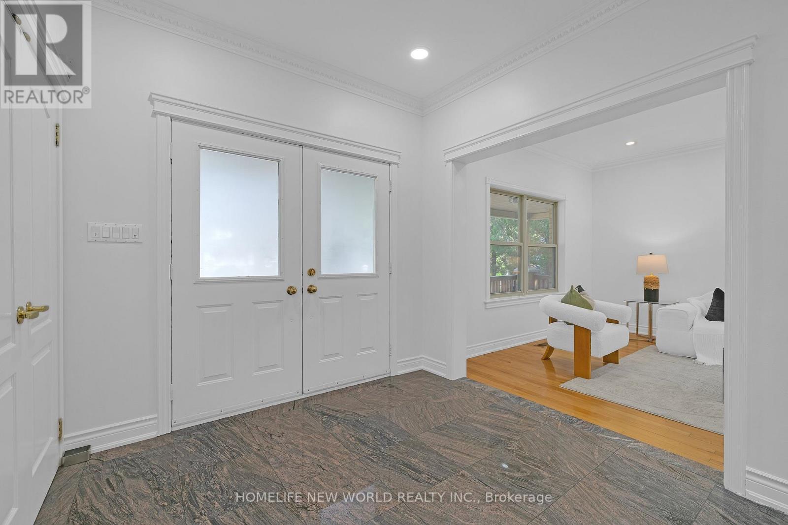 9 Pavillion Street, Markham, Ontario  L3R 1N8 - Photo 10 - N13681902