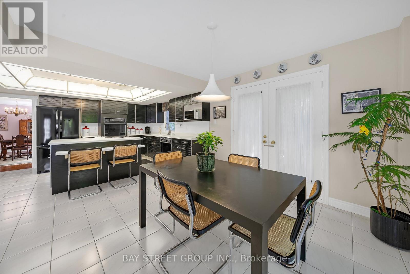 53 Strathearn Avenue, Richmond Hill, Ontario  L4B 2Y9 - Photo 19 - N13681952