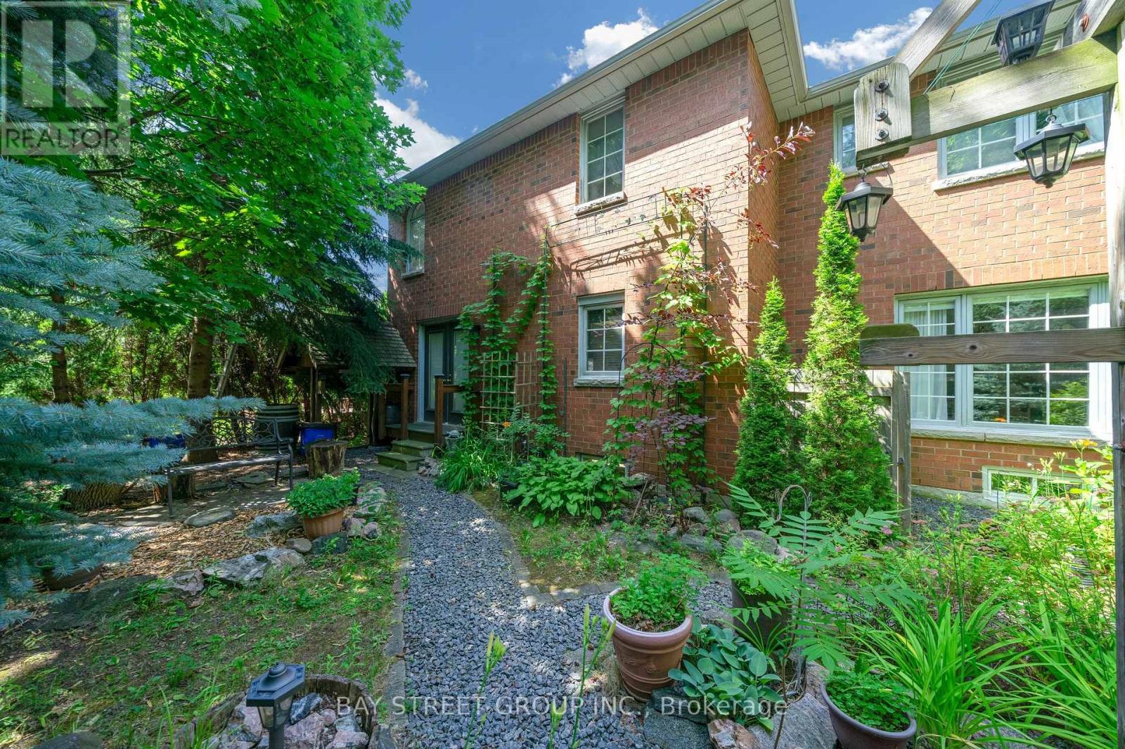 53 Strathearn Avenue, Richmond Hill, Ontario  L4B 2Y9 - Photo 45 - N13681952