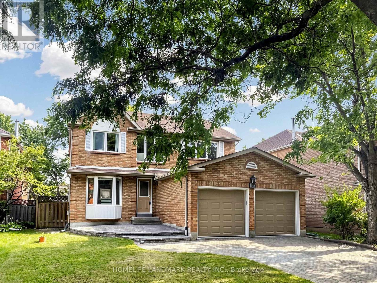 60 Ingleborough Court, Markham, Ontario  L3R 8M4 - Photo 3 - N13681980