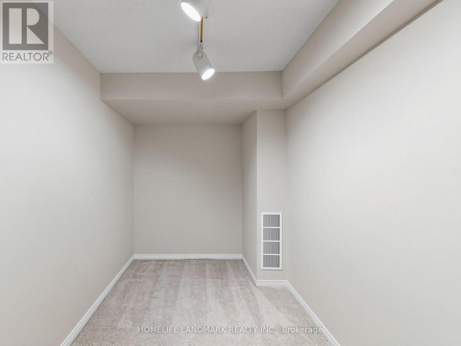 60 Ingleborough Court, Markham, Ontario  L3R 8M4 - Photo 44 - N13681980