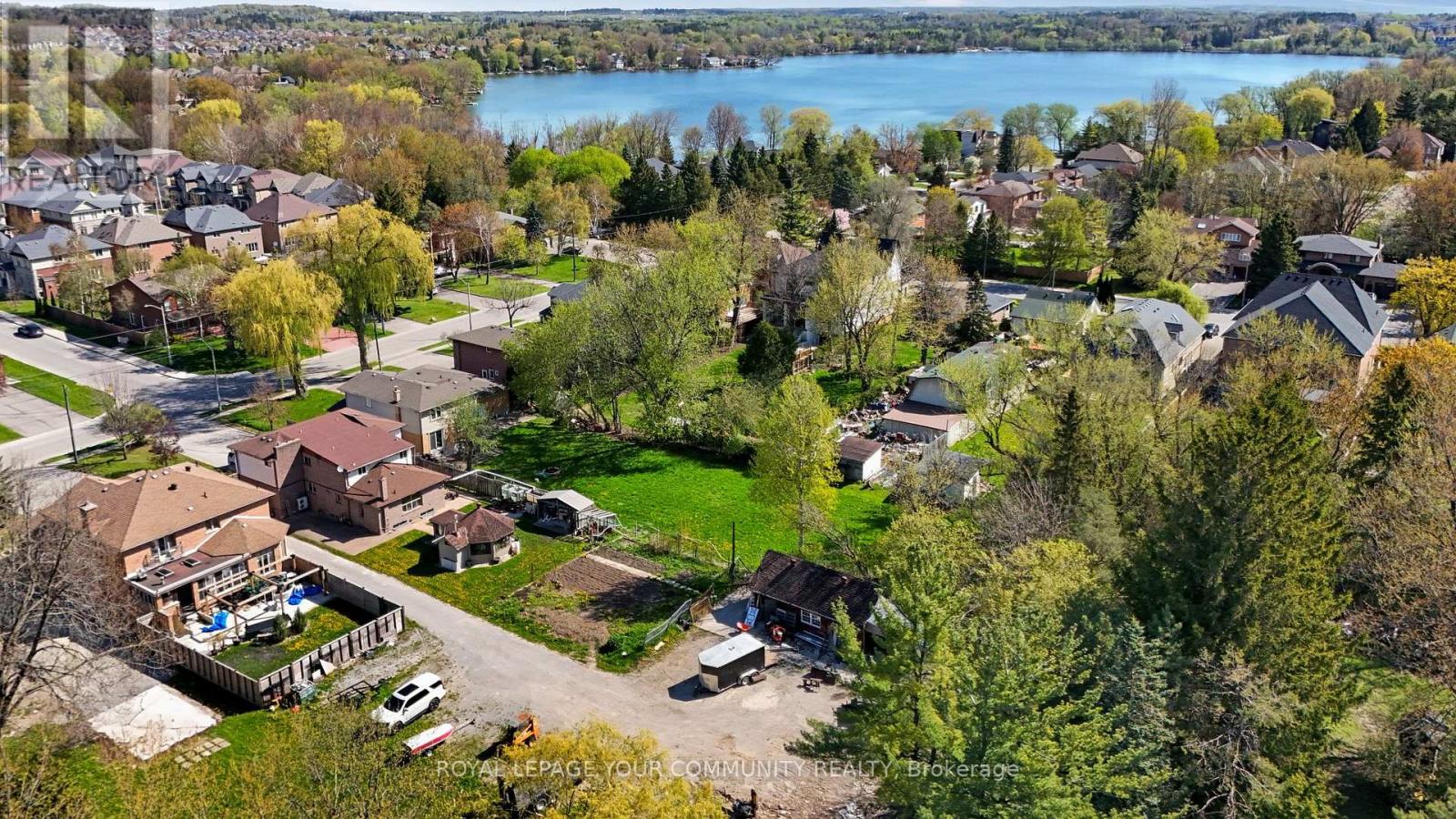197 Douglas Road, Richmond Hill, Ontario  L4E 3H5 - Photo 10 - N13682012