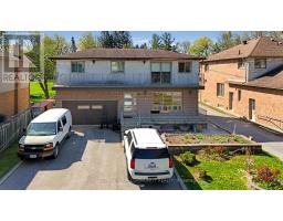 197 DOUGLAS ROAD, Richmond Hill, Ontario
