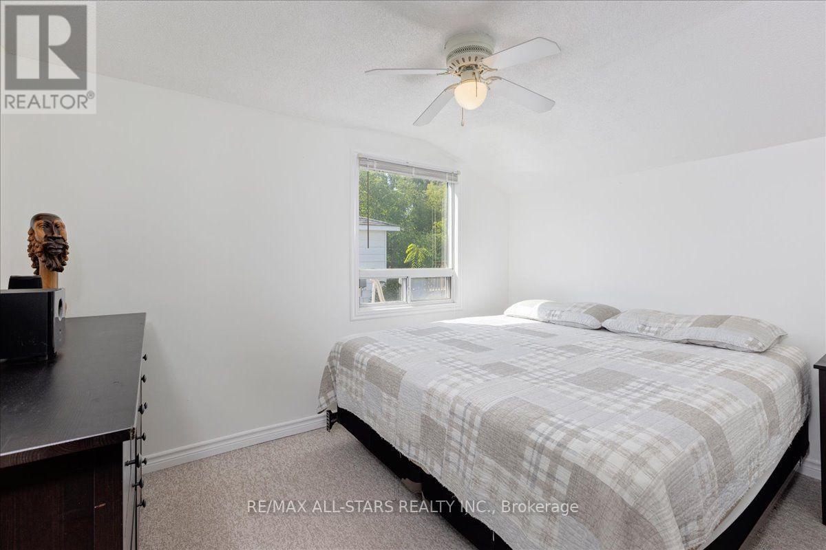 27182 Woodbine Avenue, Georgina, Ontario  L4P 3E9 - Photo 12 - N13682082