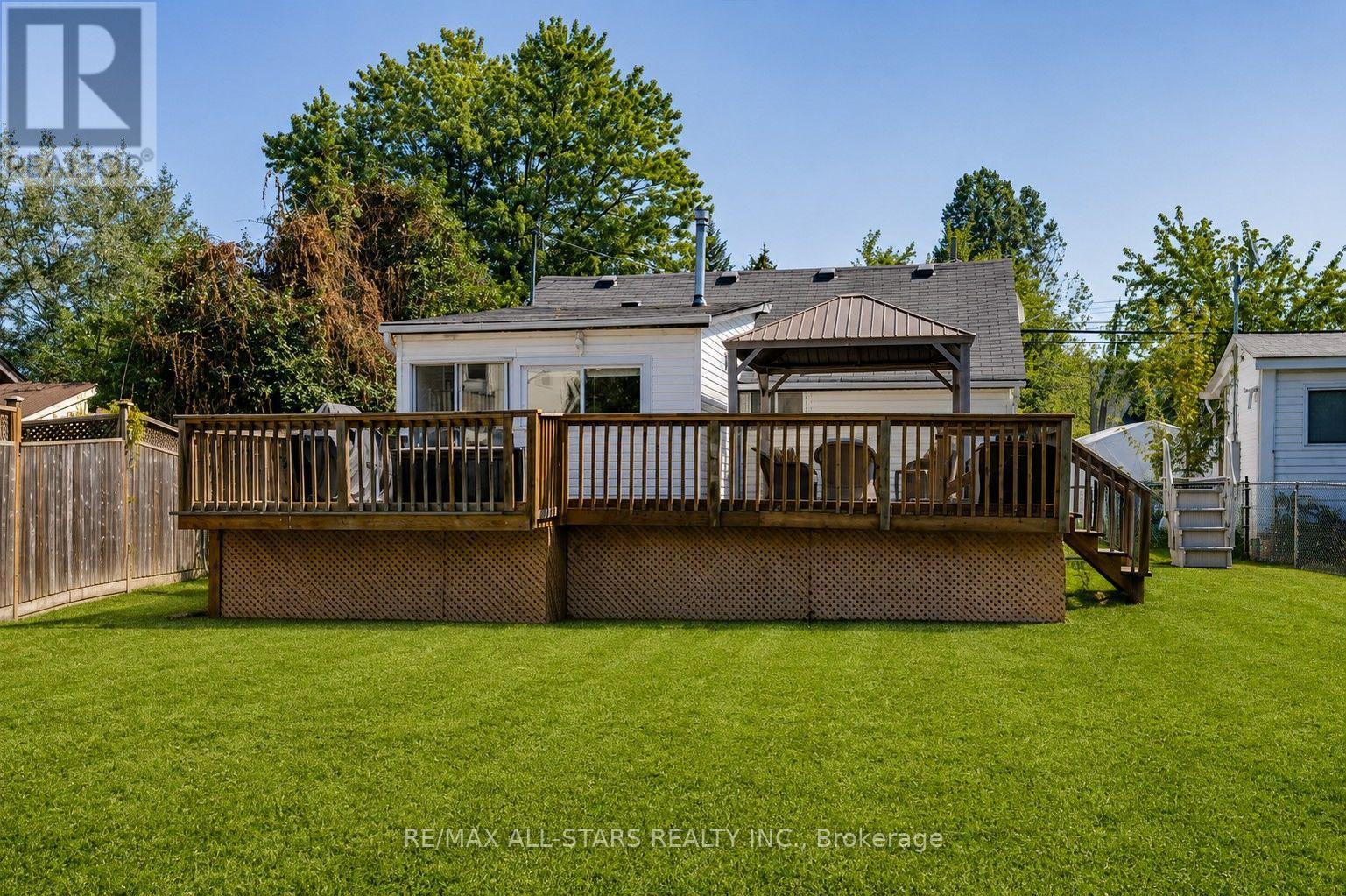 27182 Woodbine Avenue, Georgina, Ontario  L4P 3E9 - Photo 19 - N13682082