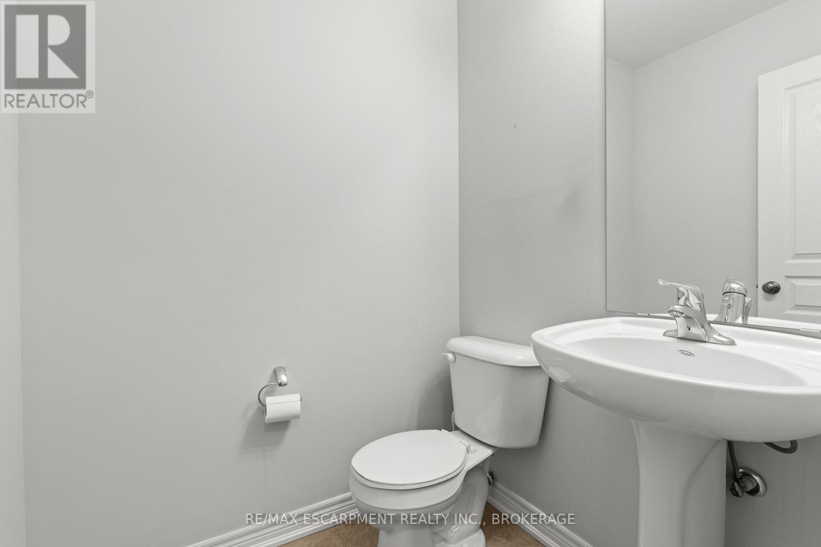 Main - 141 Winterberry Boulevard, Thorold, Ontario  L2V 5G6 - Photo 15 - X13681828