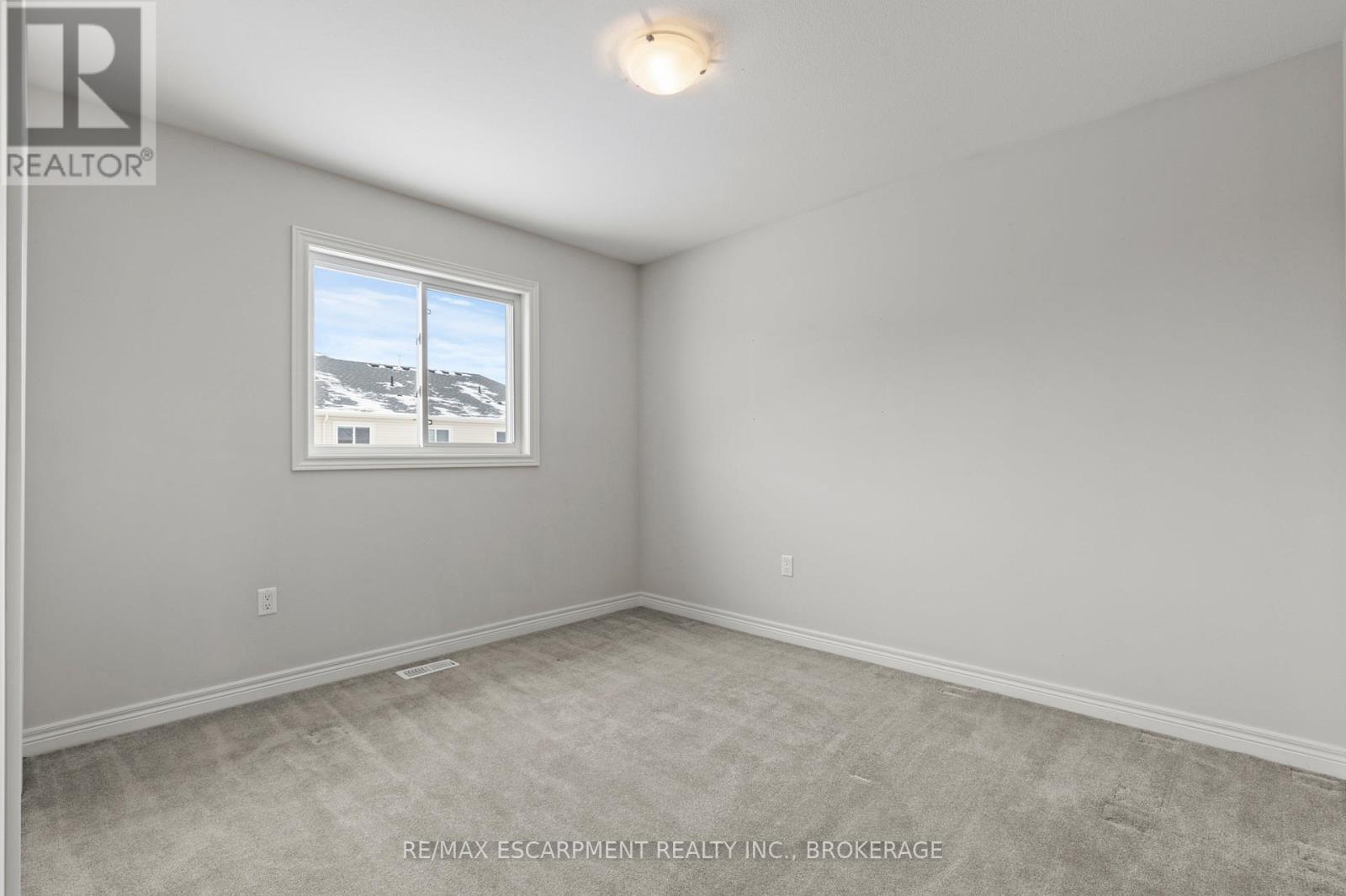Main - 141 Winterberry Boulevard, Thorold, Ontario  L2V 5G6 - Photo 21 - X13681828