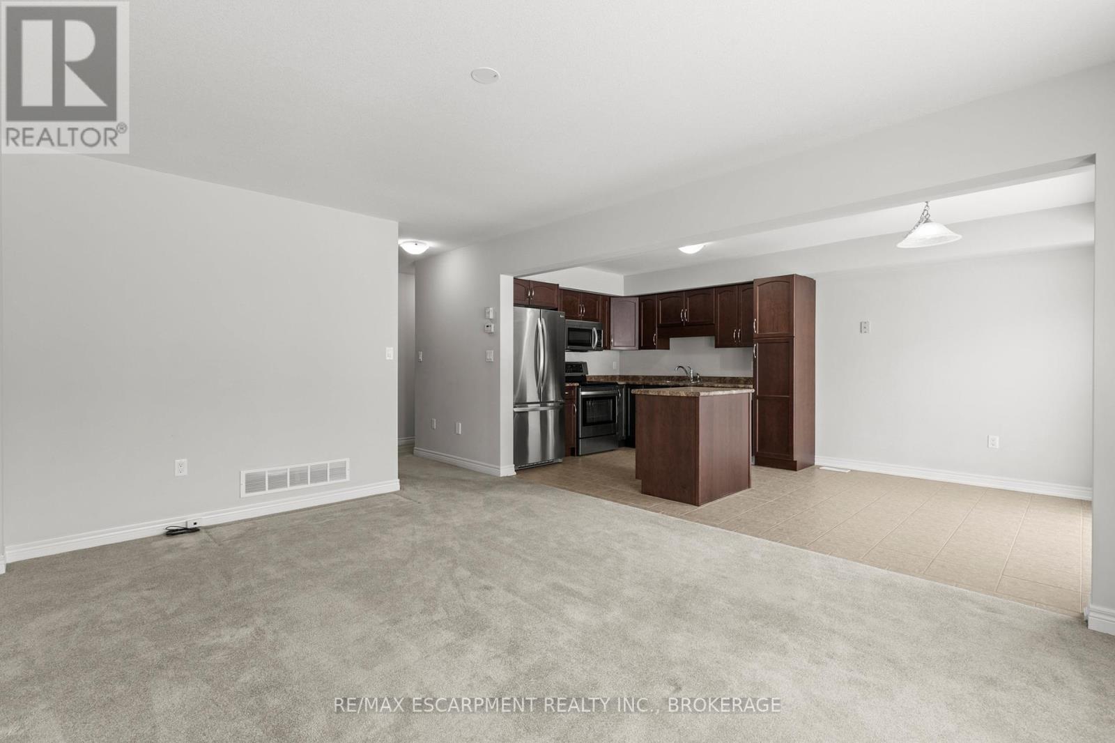 Main - 141 Winterberry Boulevard, Thorold, Ontario  L2V 5G6 - Photo 7 - X13681828